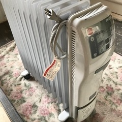 PHILIPS 1500EXオイルヒーター美品 暖房器具 キャスター付きの画像