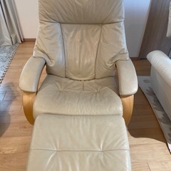 オットマン付き　本革　1人がけソファー　リクライニング付き