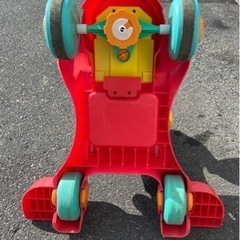 子供用　乗用玩具　足けり車　手押し車の画像