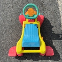 子供用　乗用玩具　足けり車　手押し車の画像