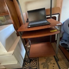 パソコンラックの画像