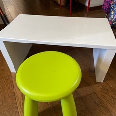 白い棚　机　エナメルっぽいの画像