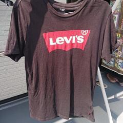 Levi's🐝