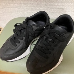 スニーカー　レディース