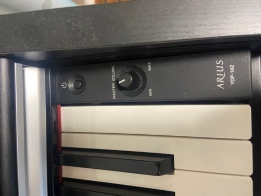 電子ピアノ YAMAHA ARIUS YDP-142 