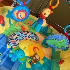 交換大歓迎！最終値下げ！ベビージム　美品の画像