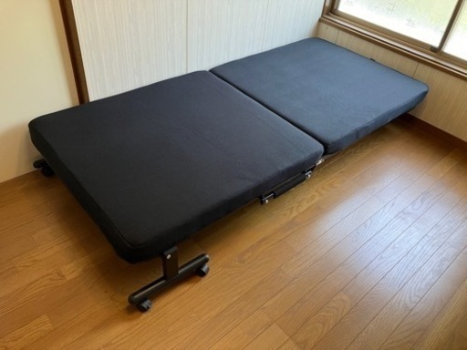 折りたたみベッド　シングル