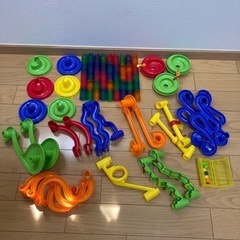 トイザらス　くるくるスロープ　知育玩具の画像