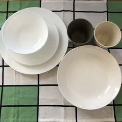 食器セットの画像