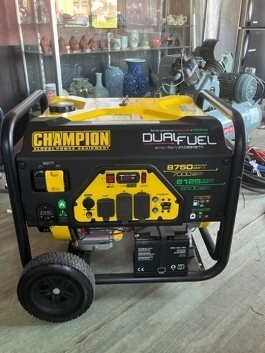 CHAMPION 発電機　100v/200v 美品