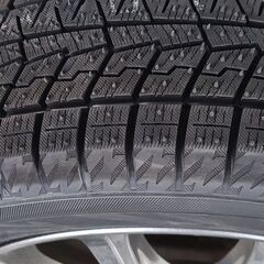 新品スタットレスタイヤの画像