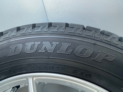 DUNLOP スタッドレスタイヤ 175/65R15