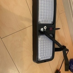 パトライト　覆面パトカー　フラットビーム　メルカリで高いです。