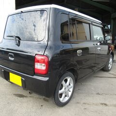 ラパン　ブラックXホワイト　93000ｋｍ　ナビ+フルセグＴＶ付　総額￥120000の画像