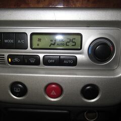 ラパン　ブラックXホワイト　93000ｋｍ　ナビ+フルセグＴＶ付　総額￥120000の画像