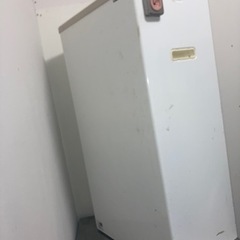 冷凍ストッカー