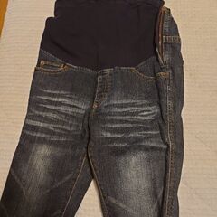 マタニティウェア　パンツ２着、パジャマ２着