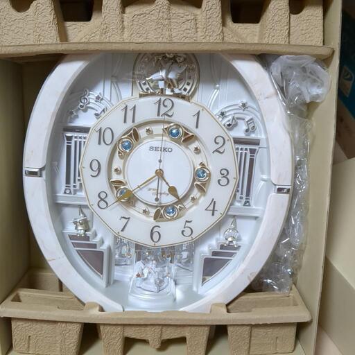 新品　セイコー　RE576A　　　　　　　　　　　　　　 電波時計(定価27,500円)