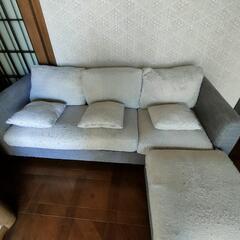 ソファ無料です。