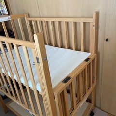 ベビーベッド⭐︎美品 ベビーベッド （高級ベビーベッド Kurumi Crib（クルミクリブ
