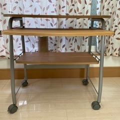 パソコン　机の画像