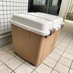 アイリスオーヤマ　ベランダボックス