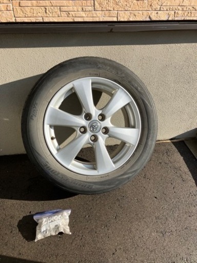 予定者決まりました。215 60 17 エスティマハイブリッド　純正