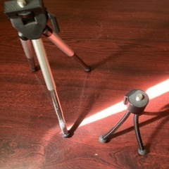 携帯用　三脚　２台