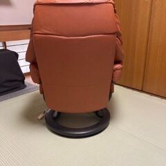 ※現金引換希望【美品：EKORNESエコーネス　 オットマン付きストレスレスチェア】 の画像