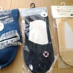 【未使用】フットカバー＆靴下セットの画像
