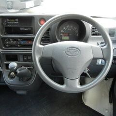 平成２５年式　スバル　サンバーバン　トランスポーター　４ＷＤ　５速ＭＴ　Ｗエアバック　キーレス　ＥＴＣの画像