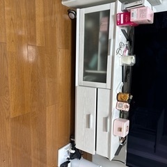 テレビ棚