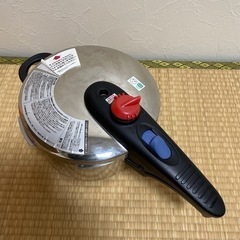 片手圧力鍋(luminous plus)の画像