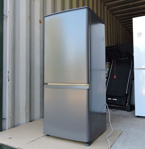 美品 高年式 三菱 冷凍冷蔵庫 146L 2023年製 MR-P15H-H 2ドア 一人暮らし 単身者 学生 留学生 札幌市