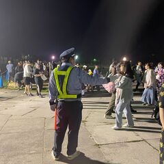 札幌市内の交通誘導スタッフの画像