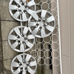 ホンダ　RKステップワゴンのホイールカバー