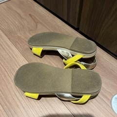 18cm サンダル　黄色×ゴールド　の画像