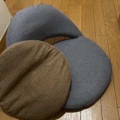 リクライニング座椅子&クッション　3点セットの画像