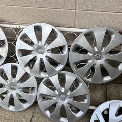 トヨタホイールカバーの画像