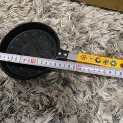 村上隆　カイカイキキ　お花パンケーキパン　ミニフライパン　の画像