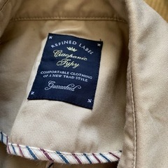 お話し中　ベージュのトレンチコート　　短めです。Ｍサイズの画像