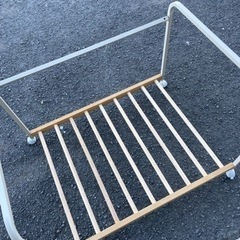 押入れ用布団ラックの画像