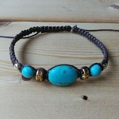 天然石（ターコイズ）のマクラメブレスレットの画像