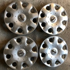 日産純正14インチホイールキャップ　マーチ