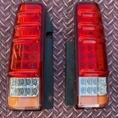 エムブロ　LED テールレンズ