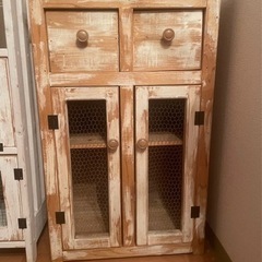 ★カントリースタイル フラップキャビネット 食器棚/収納棚 ★  