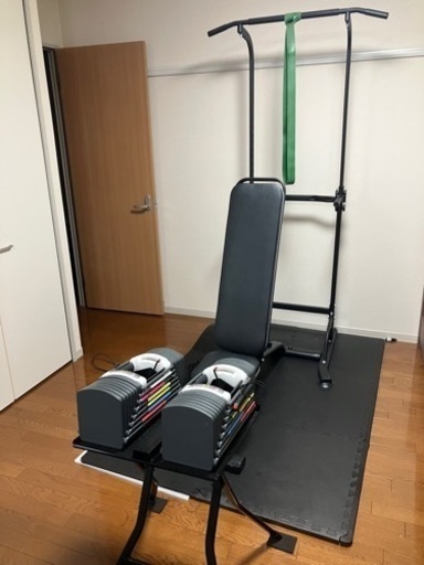 トレーニングセット　注)ダンベルスタンドは含まない