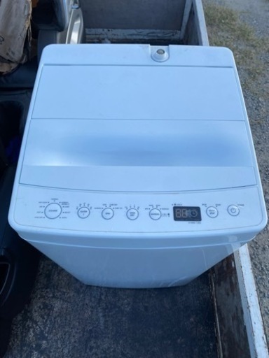 福岡市内配送設置無料　2018年AT-WM55-WH 全自動洗濯機 ホワイト [洗濯5.5kg /乾燥機能無 /上開き]