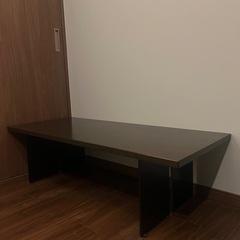 ウォールナット天板+スチール黒塗装の無骨なコーヒーテーブルの画像