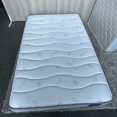 【福岡市配送無料】フランスベッドのセミダブルサイズマットレス